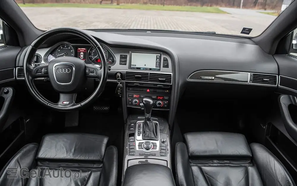 AUDI S6 Avant Standard