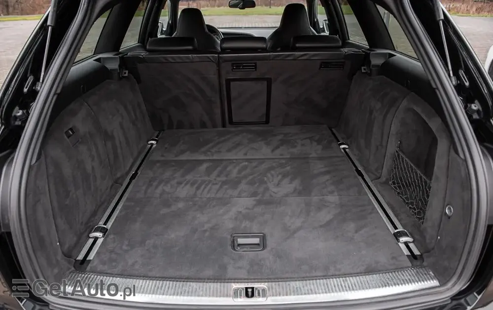 AUDI S6 Avant Standard