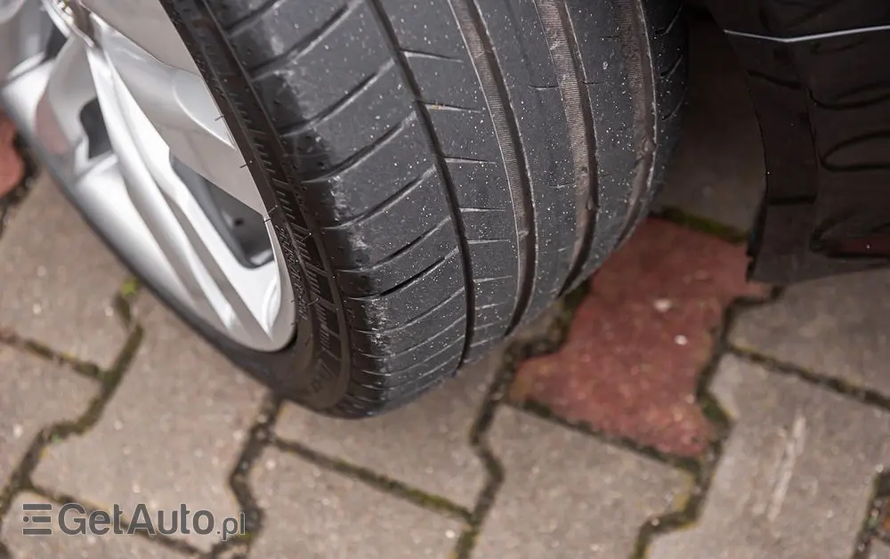 AUDI S6 Avant Standard