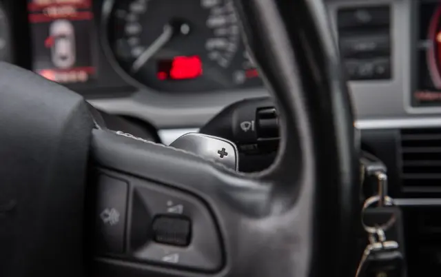 AUDI S6 Avant Standard