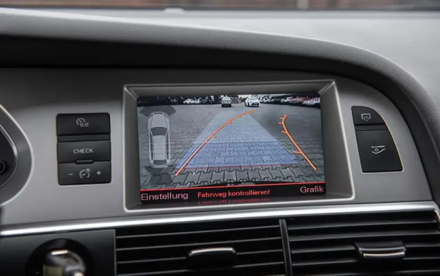 AUDI S6 Avant Standard