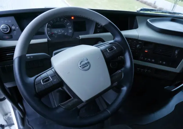 VOLVO FH 4/ 460KM/ XXL / STANDARD/ EURO-6/ NISKI PRZEB. 