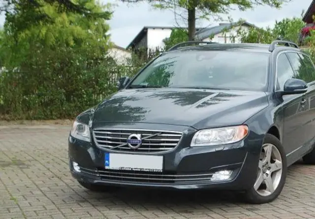 VOLVO V70 