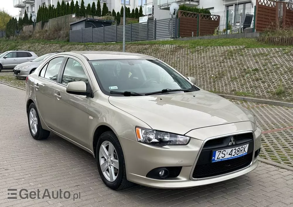 MITSUBISHI Lancer 1.8 Invite