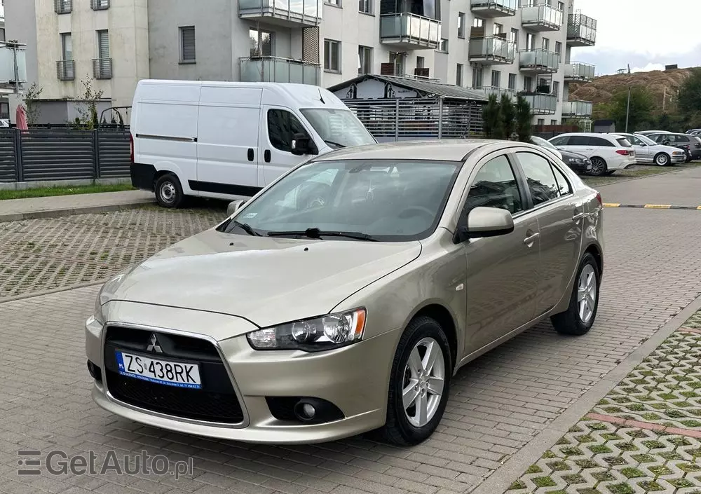 MITSUBISHI Lancer 1.8 Invite