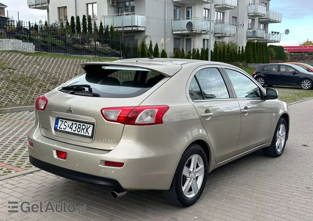 MITSUBISHI Lancer 1.8 Invite