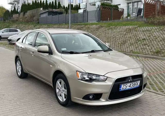 MITSUBISHI Lancer 1.8 Invite