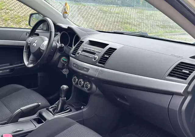 MITSUBISHI Lancer 1.8 Invite