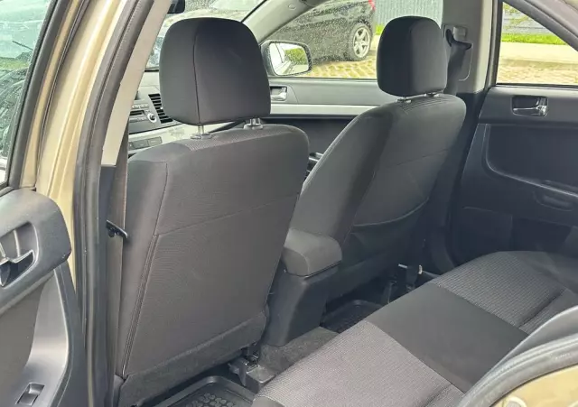 MITSUBISHI Lancer 1.8 Invite