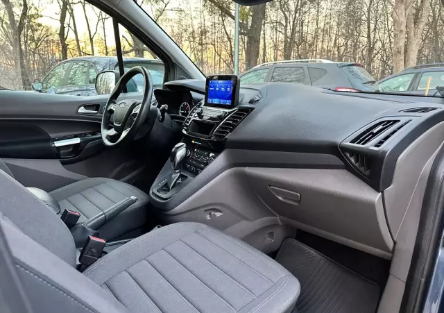 FORD Tourneo Connect Grand 