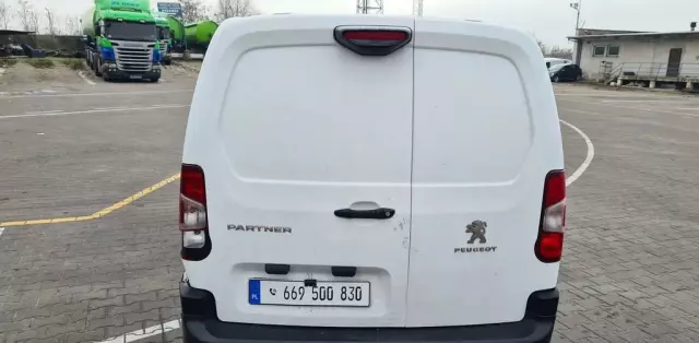PEUGEOT Partner 