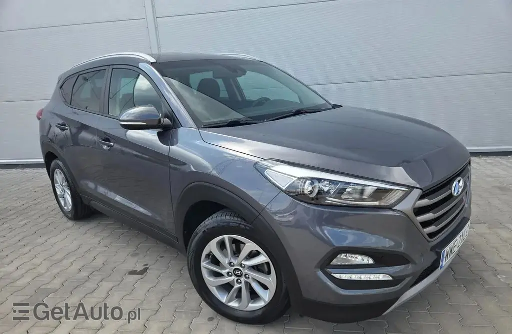 HYUNDAI Tucson 