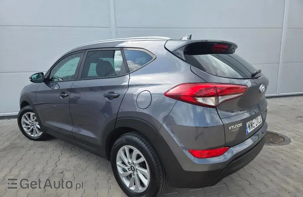 HYUNDAI Tucson 