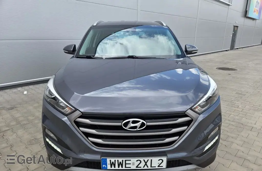 HYUNDAI Tucson 