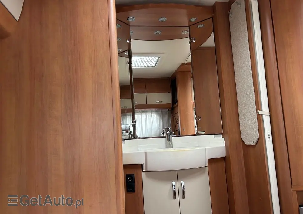 HOBBY La Vita 460 UFE 