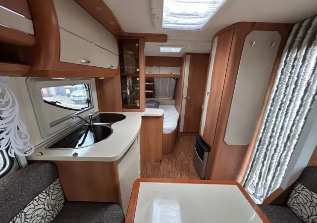 HOBBY La Vita 460 UFE 