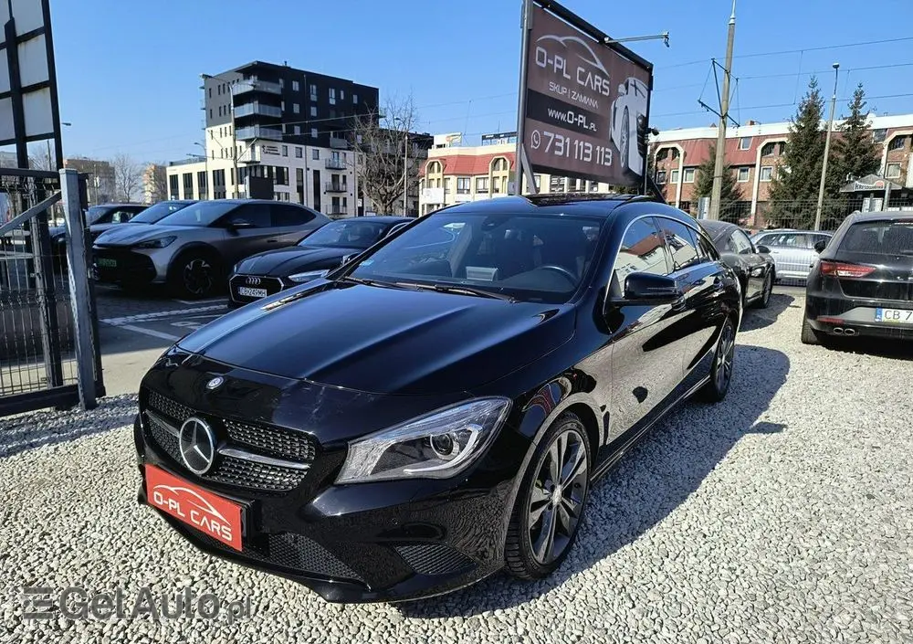 MERCEDES-BENZ CLA 180 Peak Edition