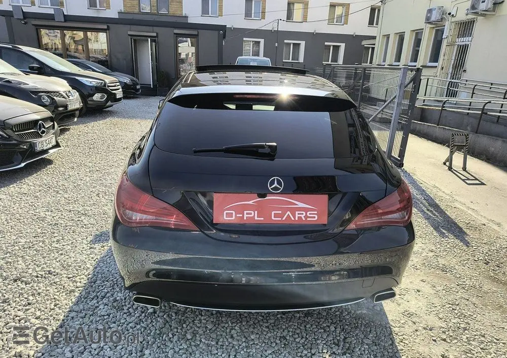MERCEDES-BENZ CLA 180 Peak Edition