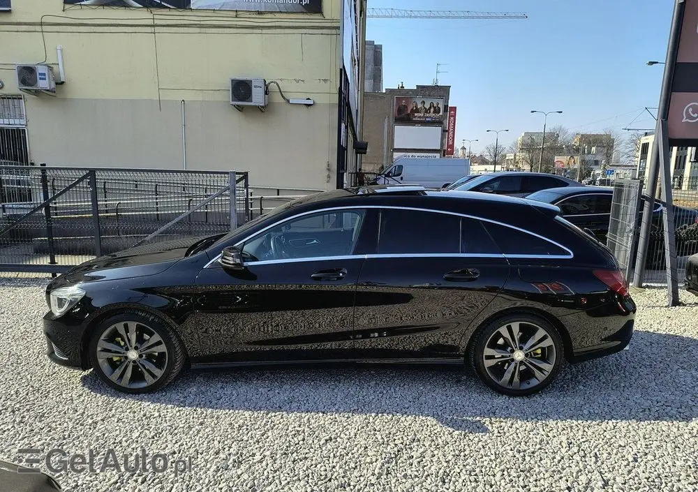 MERCEDES-BENZ CLA 180 Peak Edition