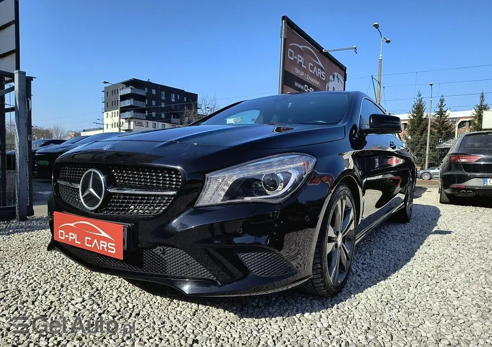 MERCEDES-BENZ CLA 180 Peak Edition