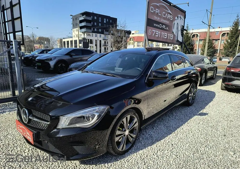 MERCEDES-BENZ CLA 180 Peak Edition