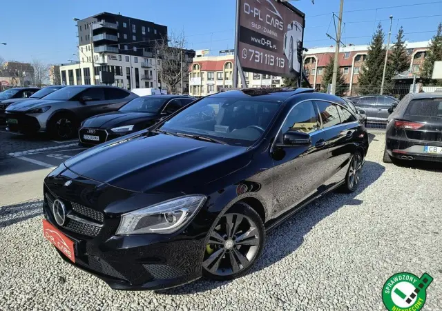 MERCEDES-BENZ CLA 180 Peak Edition