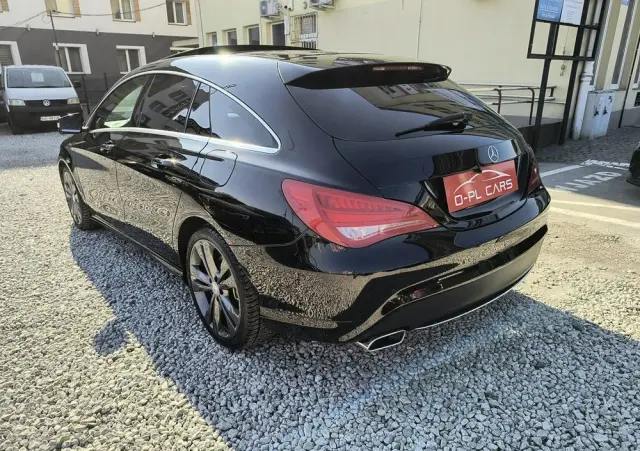 MERCEDES-BENZ CLA 180 Peak Edition