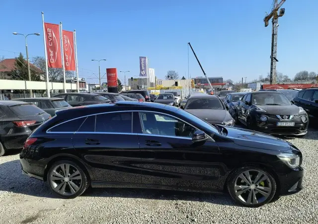 MERCEDES-BENZ CLA 180 Peak Edition