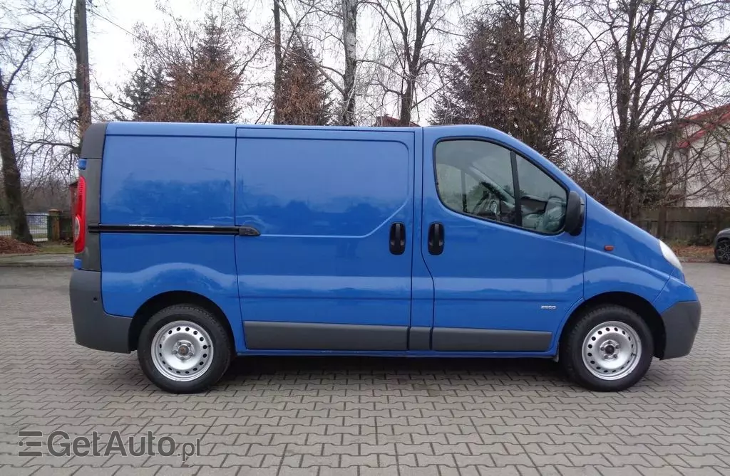 OPEL Vivaro 