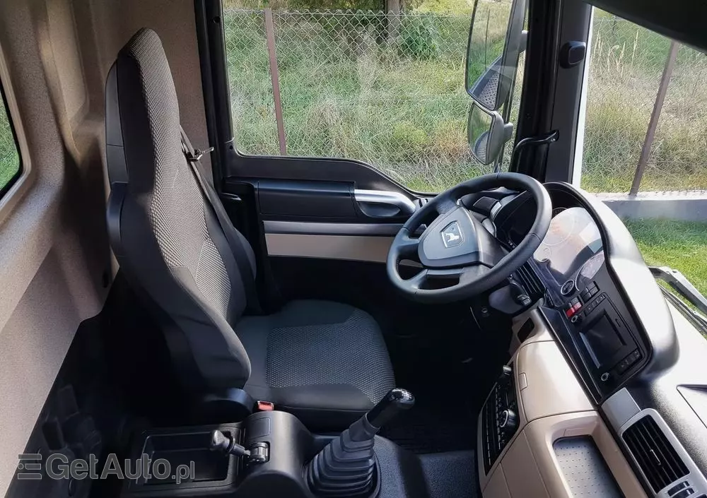 MAN TGL 12.220 HAKOWIEC 4x2 KLIMA 