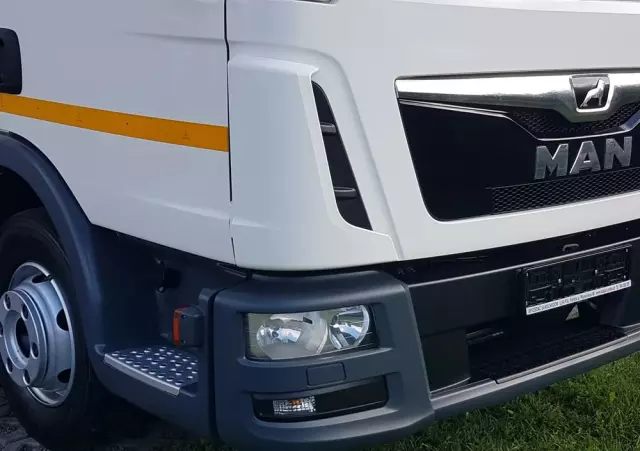 MAN TGL 12.220 HAKOWIEC 4x2 KLIMA 