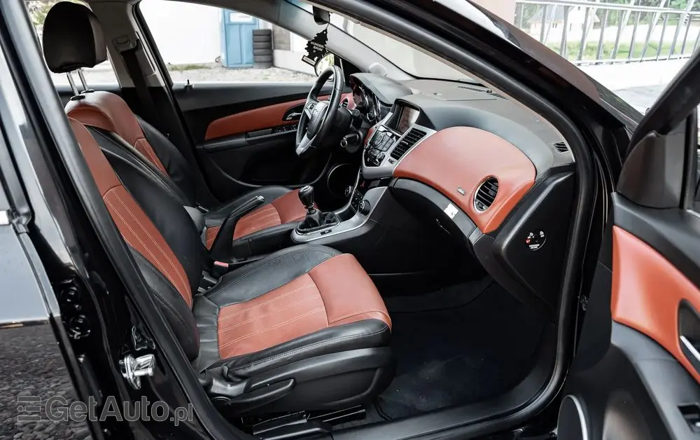 CHEVROLET Cruze 