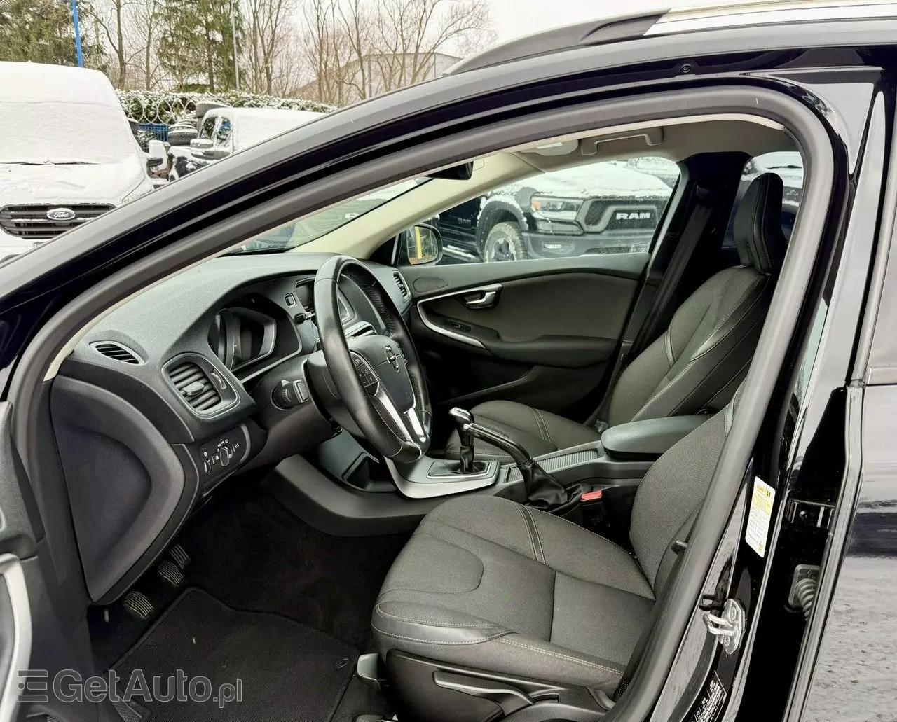 VOLVO V40 Cross Country D3 Drive-E Momentum