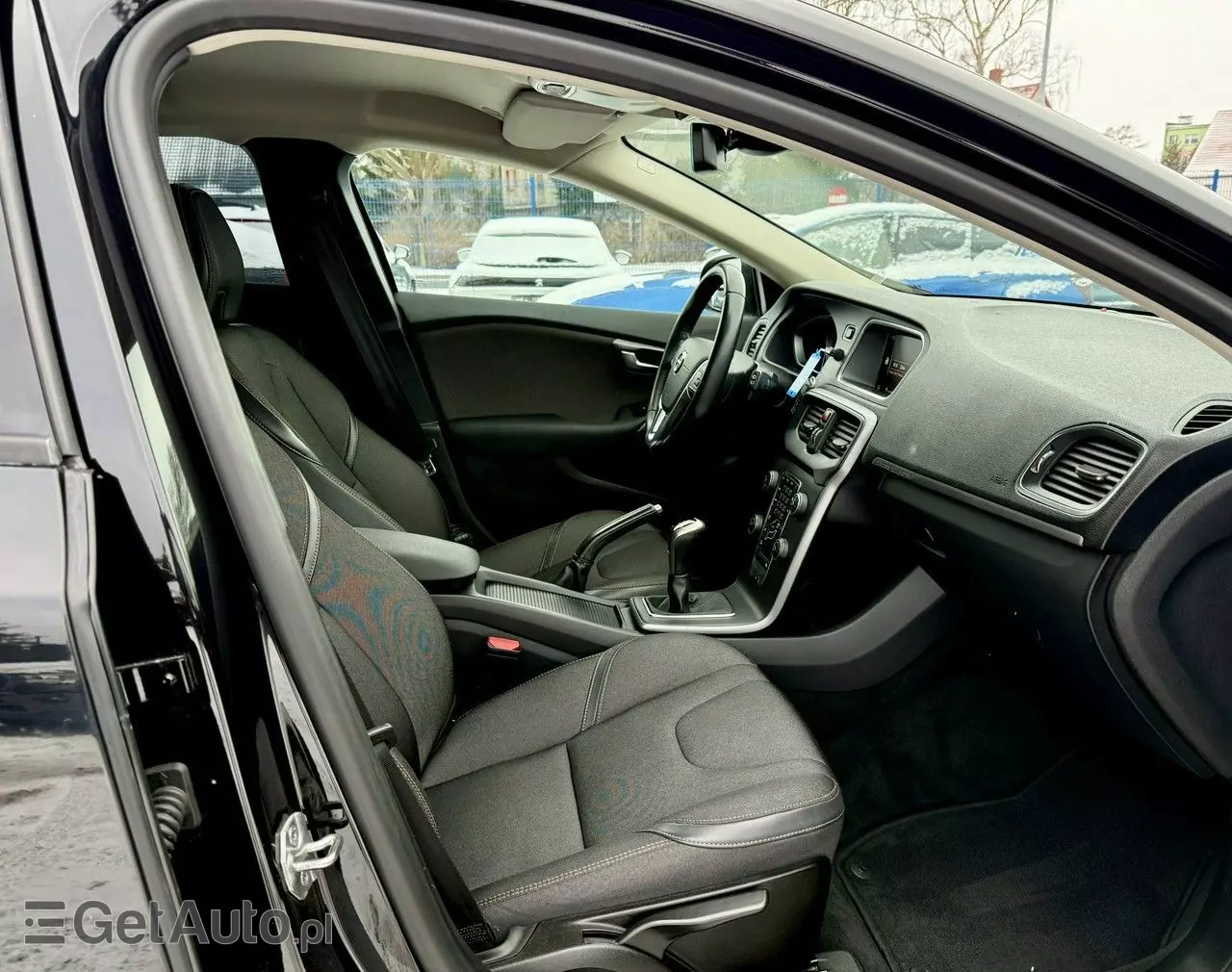 VOLVO V40 Cross Country D3 Drive-E Momentum