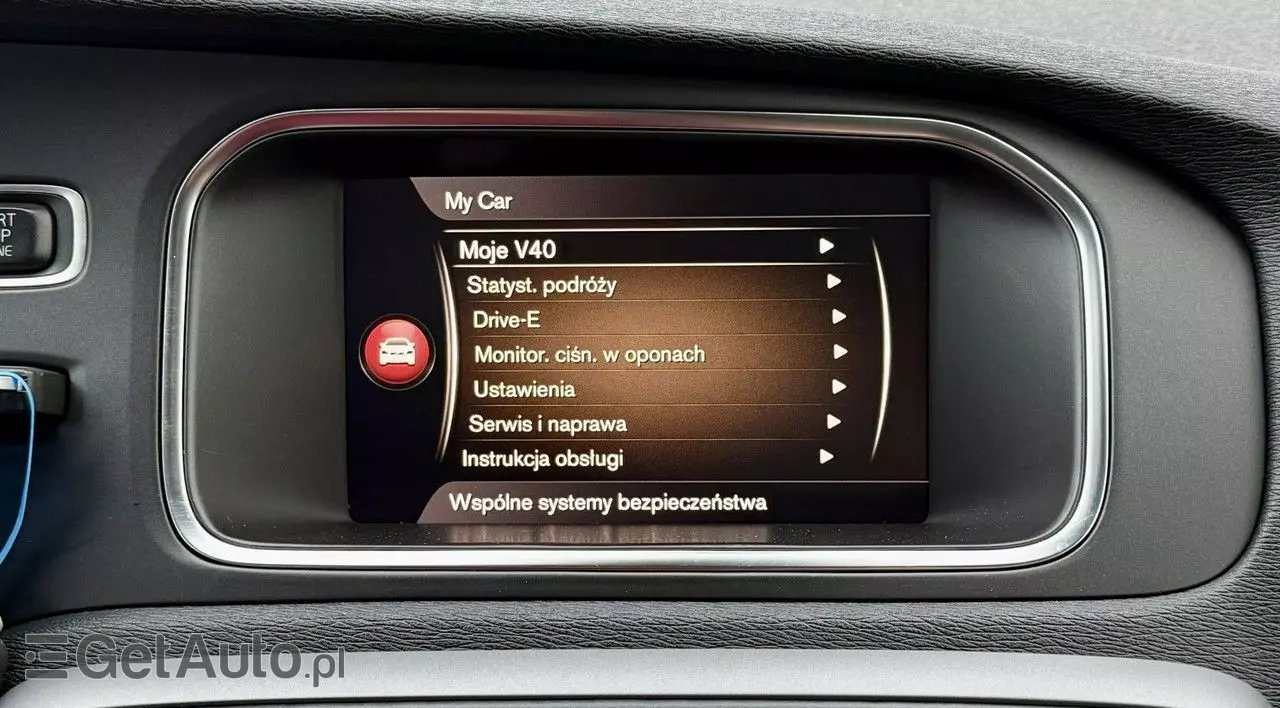 VOLVO V40 Cross Country D3 Drive-E Momentum