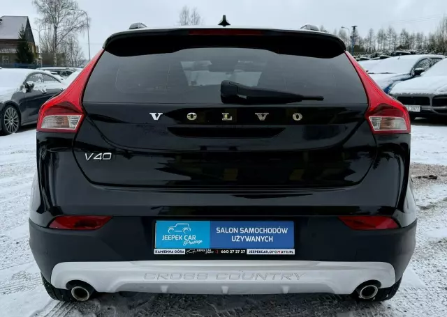 VOLVO V40 Cross Country D3 Drive-E Momentum