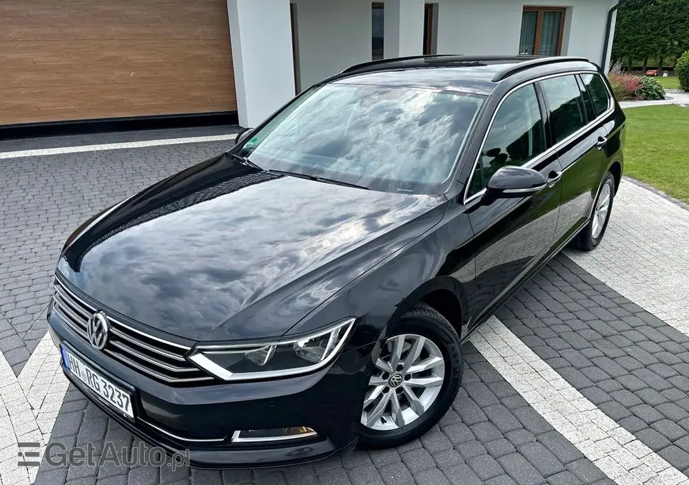 VOLKSWAGEN Passat Variant 1.5 TSI OPF DSG Comfortline