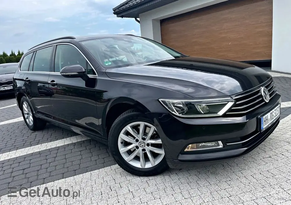 VOLKSWAGEN Passat Variant 1.5 TSI OPF DSG Comfortline