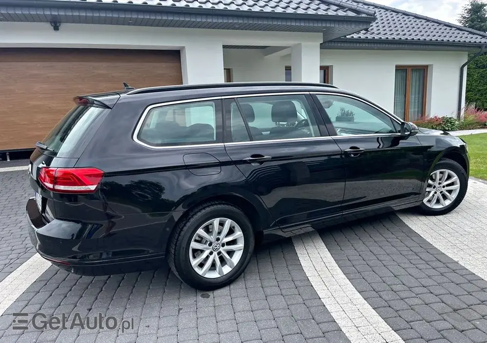 VOLKSWAGEN Passat Variant 1.5 TSI OPF DSG Comfortline