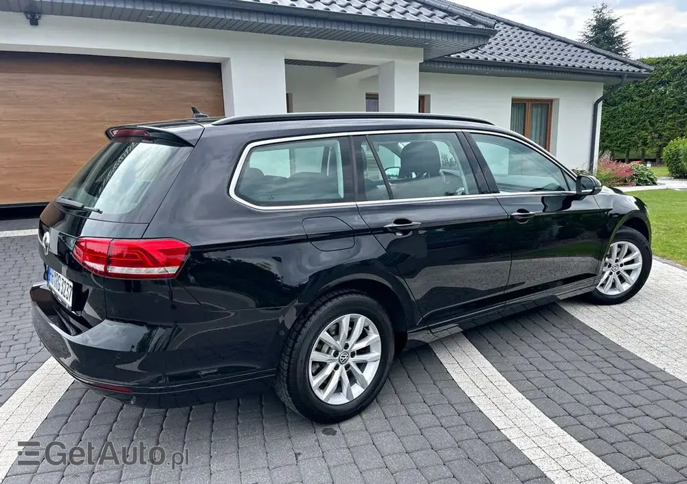 VOLKSWAGEN Passat Variant 1.5 TSI OPF DSG Comfortline