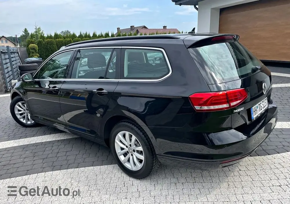 VOLKSWAGEN Passat Variant 1.5 TSI OPF DSG Comfortline