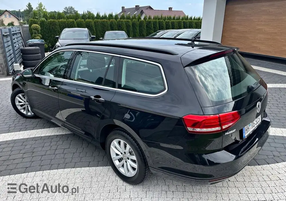 VOLKSWAGEN Passat Variant 1.5 TSI OPF DSG Comfortline