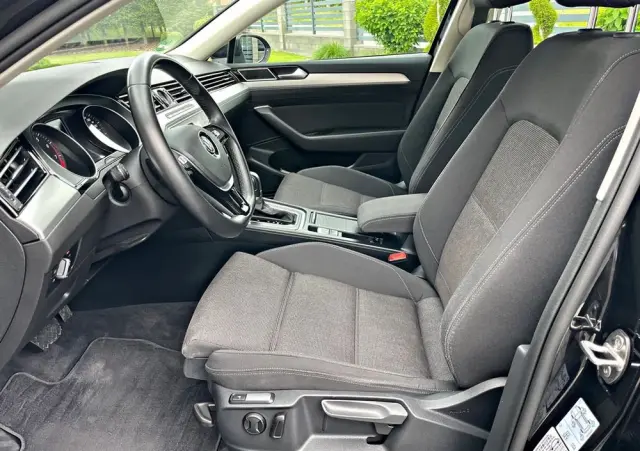 VOLKSWAGEN Passat Variant 1.5 TSI OPF DSG Comfortline