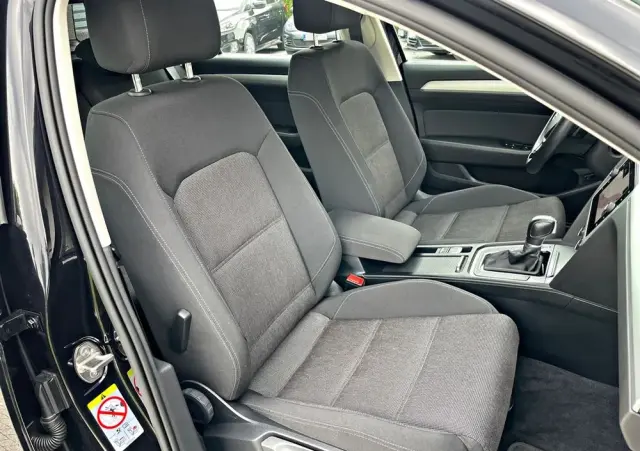VOLKSWAGEN Passat Variant 1.5 TSI OPF DSG Comfortline