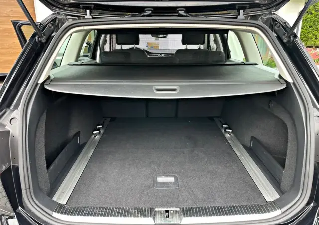 VOLKSWAGEN Passat Variant 1.5 TSI OPF DSG Comfortline