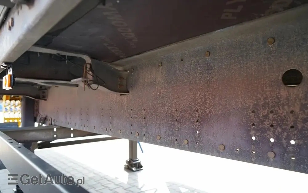 SCHMITZ CARGOBULL BURTO FIRANKA  / STANDARD 