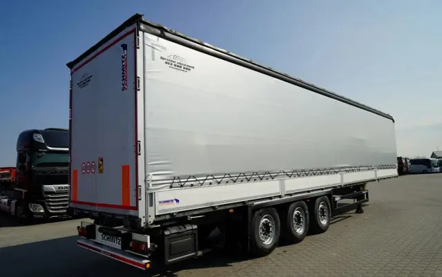 SCHMITZ CARGOBULL BURTO FIRANKA  / STANDARD 