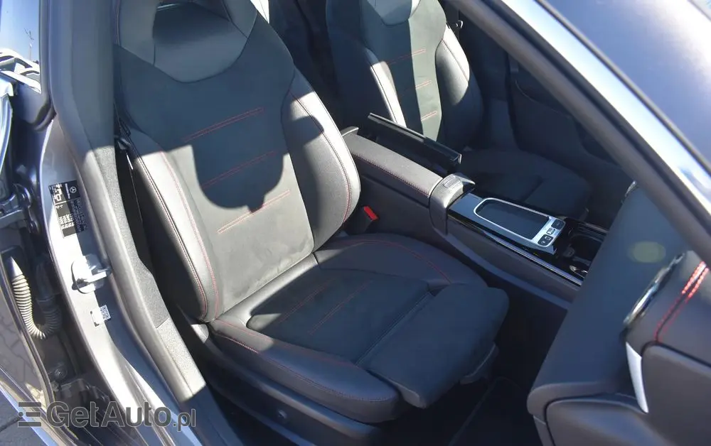 MERCEDES-BENZ CLA 200 7G-DCT