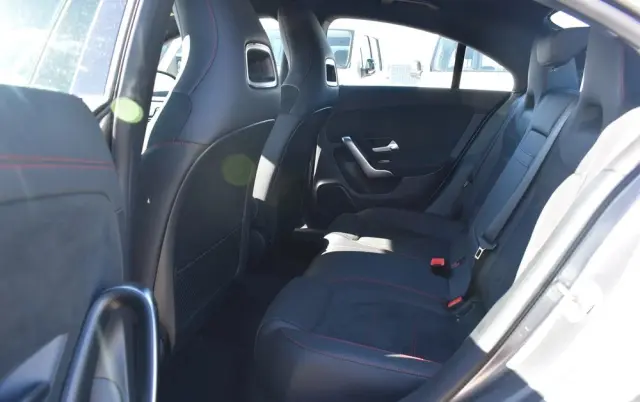 MERCEDES-BENZ CLA 200 7G-DCT