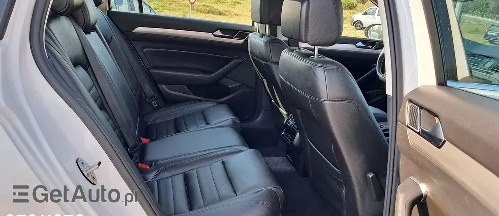 VOLKSWAGEN Passat Variant 1.6 TDI (BlueMotion Technology) Comfortline